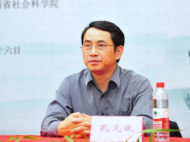 我院召开博士后工作座谈会暨博士后选题报告会